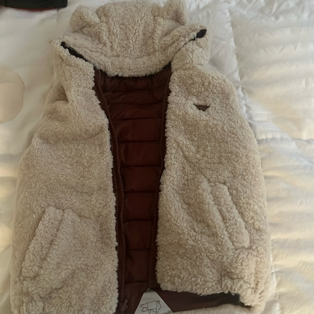 TÖASTIE Reversible poffer Vest